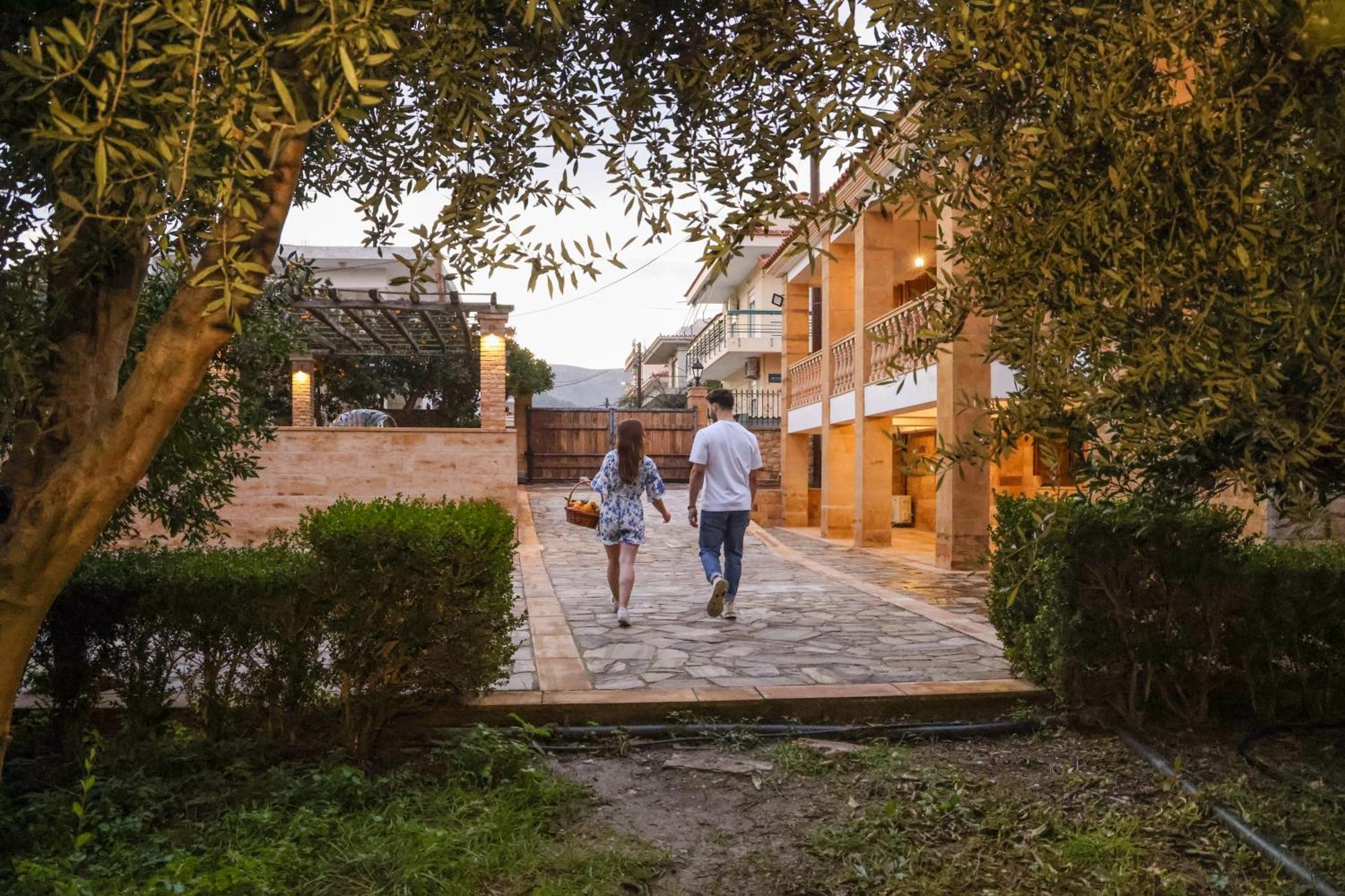 Archontiko Frideriki Luxury Apartments Chios Town Exteriör bild