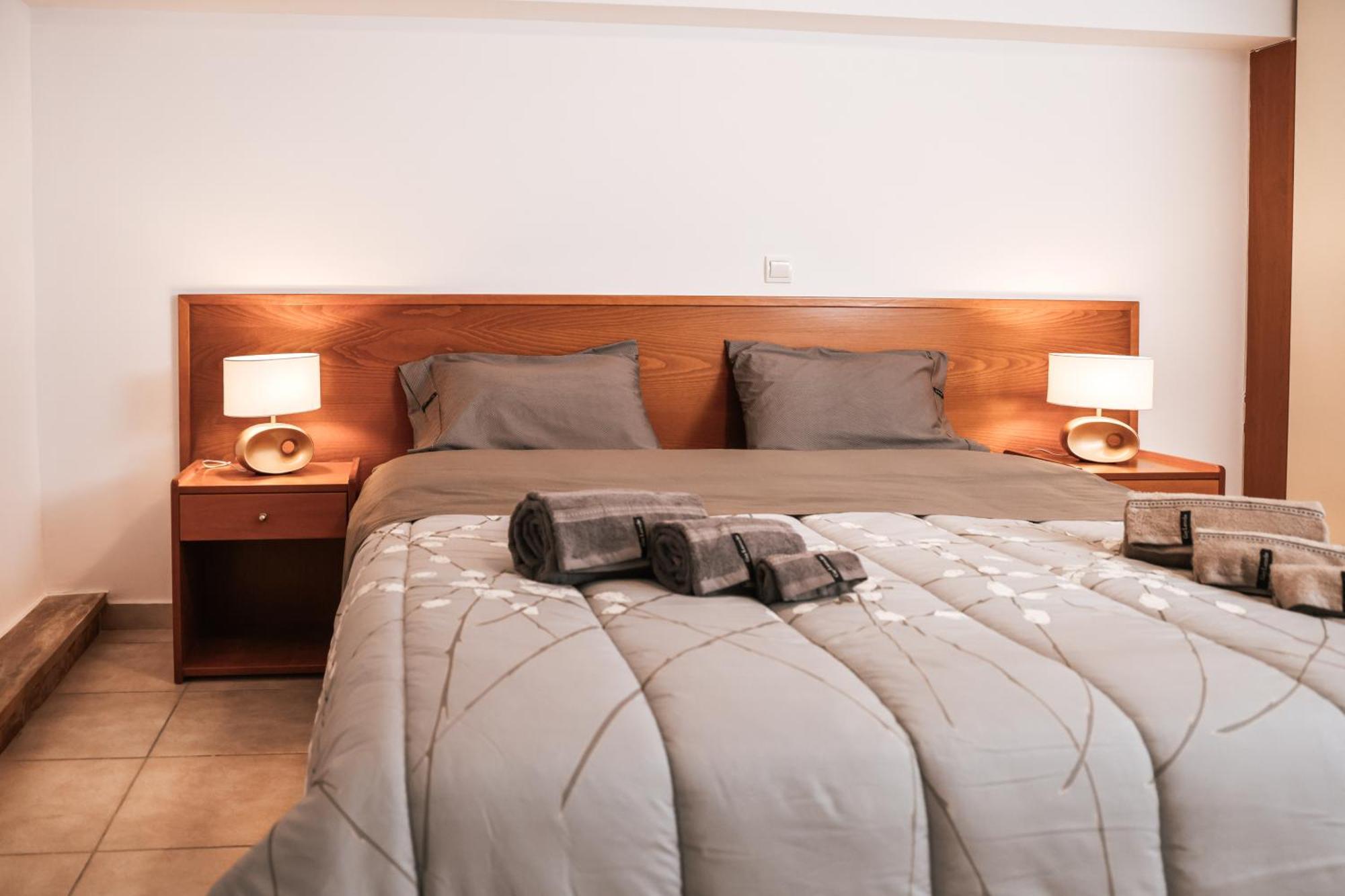 Archontiko Frideriki Luxury Apartments Chios Town Exteriör bild