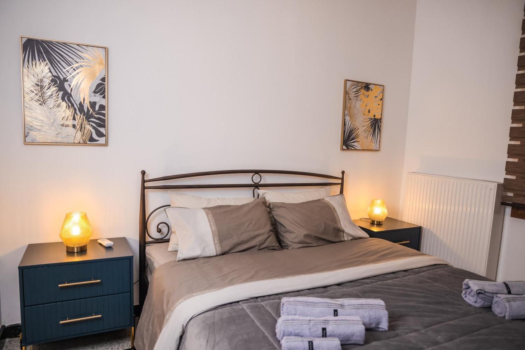 Archontiko Frideriki Luxury Apartments Chios Town Exteriör bild