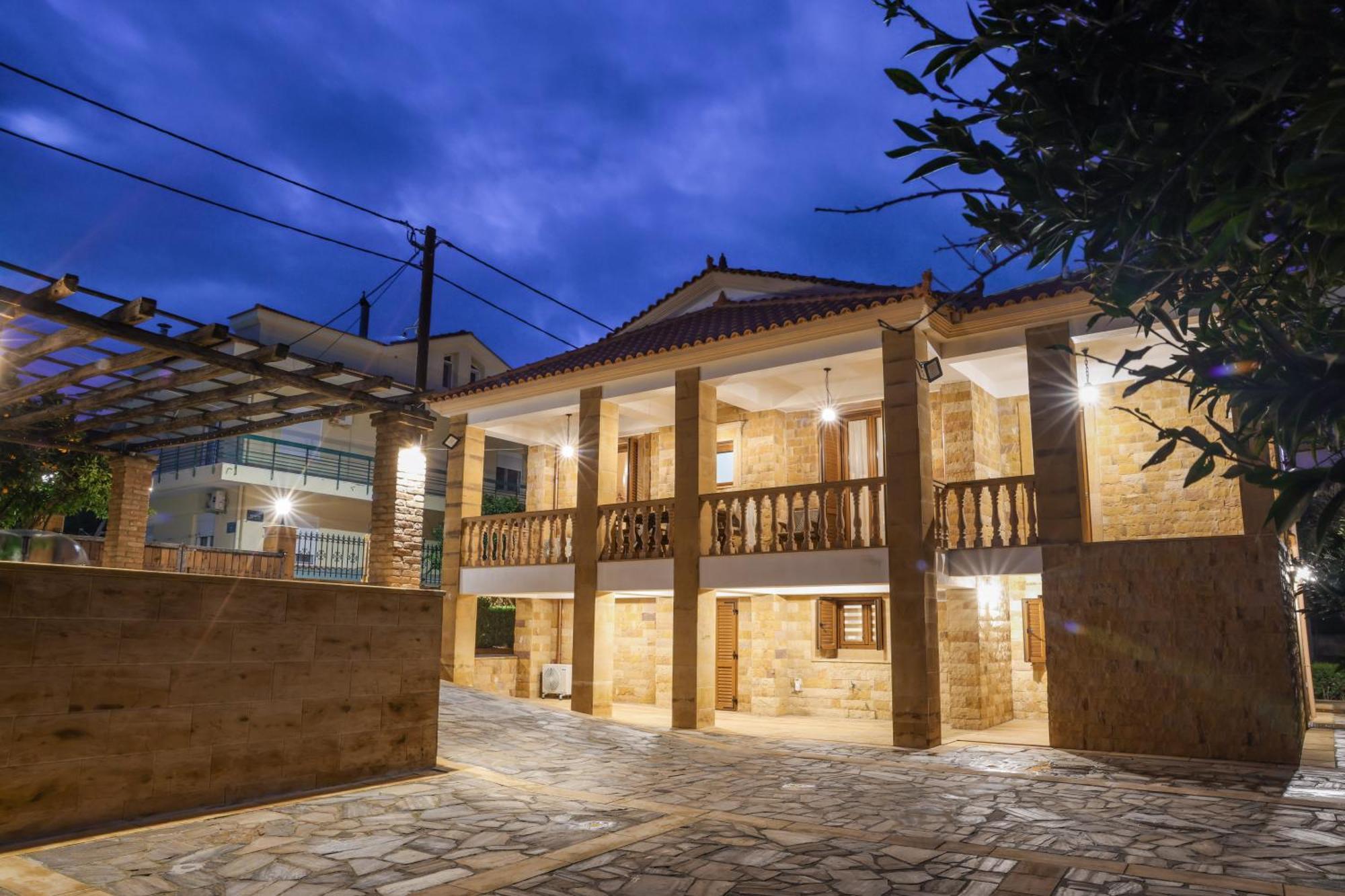 Archontiko Frideriki Luxury Apartments Chios Town Exteriör bild