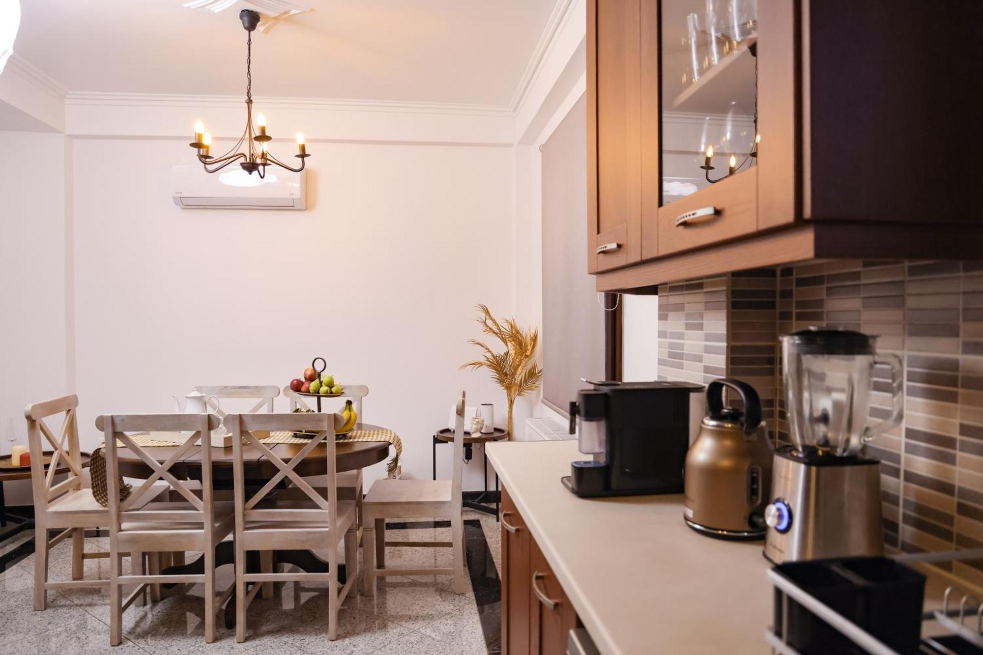 Archontiko Frideriki Luxury Apartments Chios Town Exteriör bild